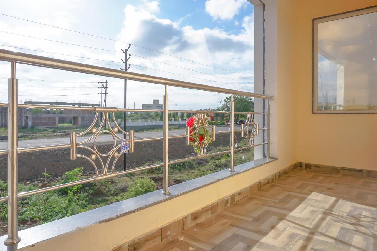 Oyo 81616 Omkar Executive Wagholi Ngoại thất bức ảnh